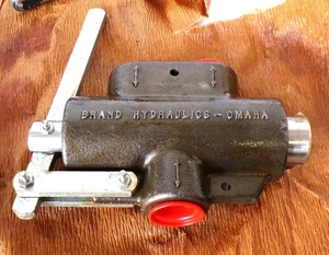 Brand Omaha 4820-01-052-4011 Hydraulic Diversion Valve New Surplus / EE3 - Picture 1 of 10