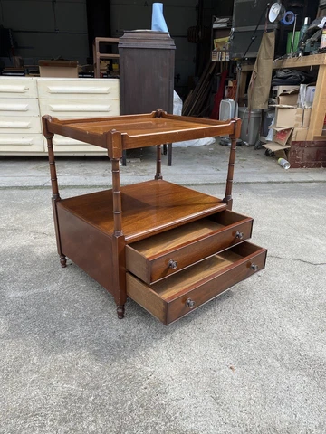 Mahogany Georgian Style End Table from Wood & Hogan Cover