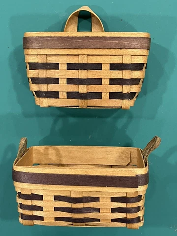 2 MINIATURE HAND WOVEN BASKETS - Faux Longaberger - WOVEN WOODS SIGNED VINTAGE Cover