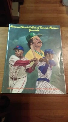 1987 Baseball Hall of Fame Yearbook Hunter/ Williams/Dandridge EX - Image 1 of 2