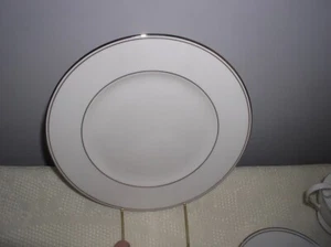 Classic Collection Lenox Federal Platinum Bone China NEW Salad/Dessert Plate - Picture 1 of 2
