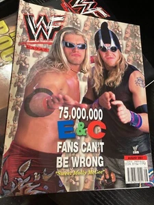 WWF WWE Magazine AUGUST 2001 Edge Christian + Poster - Picture 1 of 3