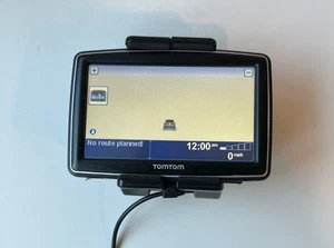 Tom Tom XXL Navigation GPS 5" Screen N14644 with USB Cord and Holder - Picture 1 of 5