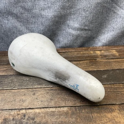 Sillín de bicicleta de carretera vintage Avocet Racing II blanco hecho en Italia retro años 90 Foto 1 de 4