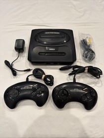 SEGA Genesis II Model 2 16MB Home Console Black OEM Controllers Works Great!