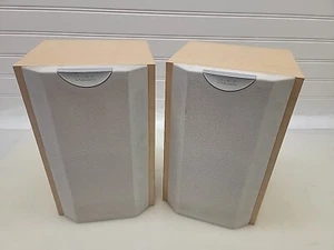 RCA RS 2025 RS2025 Woodgrain Bookshelf Speakers  - Picture 1 of 7
