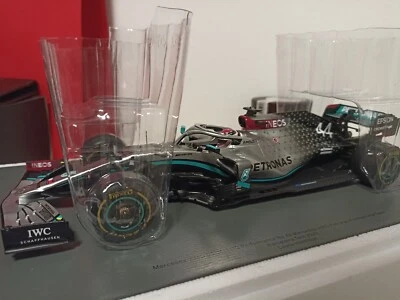 Mercedes RARE- AMG W11 n°44 (2020) 1:18 - Hamilton - Test Barcelona 2020-spark - Immagine 1 di 4