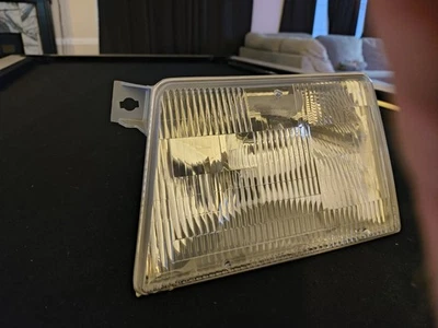 88-90 Ford Escort - Escort GT OEM conjunto de farol de motorista leia a descrição!! - Imagem 1 de 3