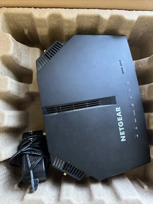 NETGEAR AC1200 Wifi Cable Modem Router C6220 DOCSIS 3.0, Speed up to 340 Mbps - Image 1 of 3