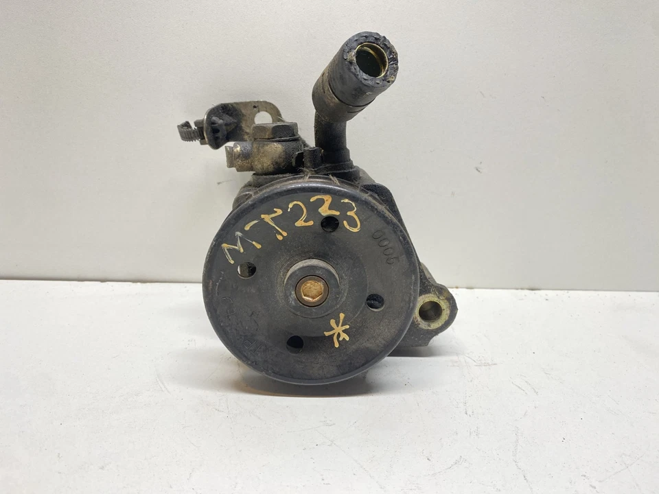 Bomba de dirección asistida Mitsubishi Galant 1999-2002 OEM, 553-58900 Foto 1 de 4