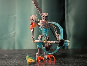 LEGO BIONICLE: Skull Warrior (70791) with Mask of Ice