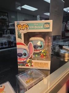 Funko Pop! Vinilo: Disney - Puntada con luces #1504 Se envía con protector  - Imagen 1 de 6