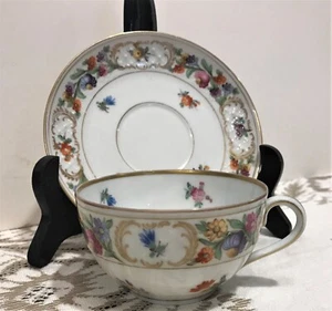 Taza y platillo años 20 DRESDEN SCHUMANN BAVIERA HP flores marca original escudo león - Imagen 1 de 7