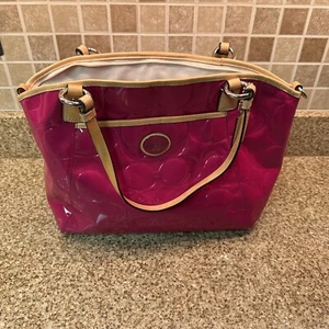COACH 2Way Hot Pink Embossed Patent Pocket Tote F20028 Enamel Fashion Tote bag - Picture 1 of 24