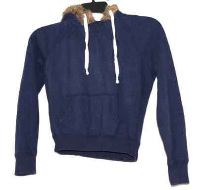 SO NAVY BLUE  HOODED SWEATSHIRT SIZE MEDIUM LONG SLEEVED FUR LINED FRONT POCKET - Image 1 of 3