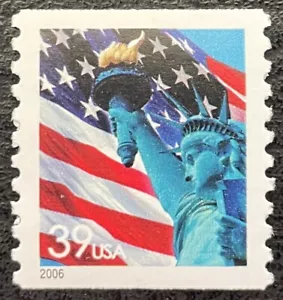 2006 Scott #3979 - 39¢ - STATUE OF LIBERTY AND FLAG - Single Coil Stamp - MNH - Picture 1 of 1