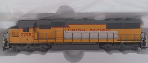 WALTHERS MAINLINE HO SD60 DCC Soundtraxx 910-19761 UP NUEVO EN CAJA - Imagen 1 de 5