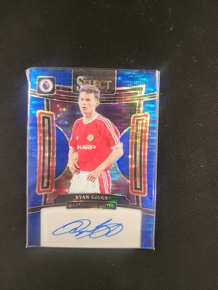 Premier League Ryan Giggs Soccer Sports Trading Cards Premier League Ryan Giggs Soccer Sports Trading Cards