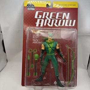 Dc Direct Full Poseable Action Figure Green Arrow - Picture 1 of 10