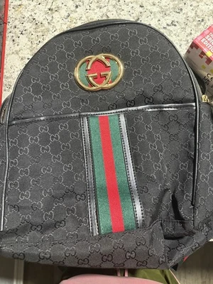 Mochila Gucci GG Supreme Foto 1 de 2