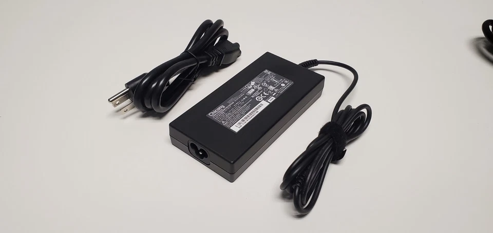 Replacement Power Adapter for a Plugable UD-ULTCDL Docking Station - US - Image 1 of 1