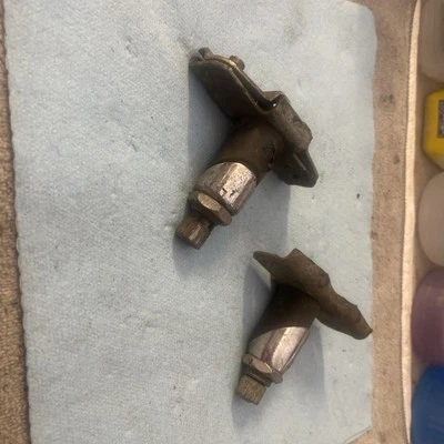 Triumph TR2 TR3 TR4 TR5 Original Parabrisas Caja de Ruedas Lucas 72744 OEM Juego de 2 COMO ESTÁ  Foto 1 de 3