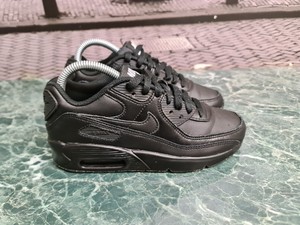 black nike leather trainers