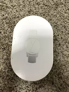 Wear24 Verizon Quanta Smartwatch 42mm WiFi + 4G Android (Silver) New/Opened box - Picture 1 of 6
