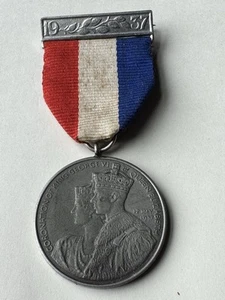 King George VI & Elizabeth 1937 Coronation Medal Spink & Co Medals To The King - Picture 1 of 7