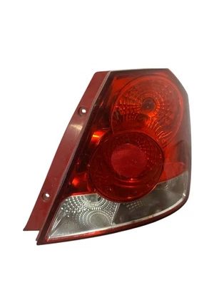 04 05 06 07 08 CHEVY AVEO Luz Freno Trasera Lámpara Pasajero Derecho Hatchback Foto 1 de 4