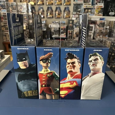 DC Direct Frank Miller’s The Dark Knight Returns Set de 4 figuras de acción nuevas Foto 1 de 4