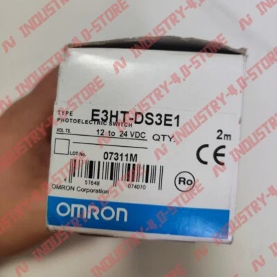 1PCS New Omron E3HT-DS3E1 Reflective Photoelectric Switch Sensor - Image 1 of 4