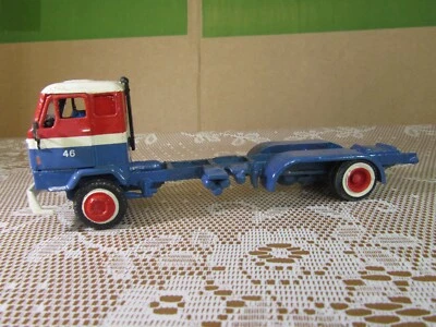719Y Kit Artisanal Base Nacoral Espagne Volvo F89 Châssis Long Pub Orangina 1:50 - Photo 1/4