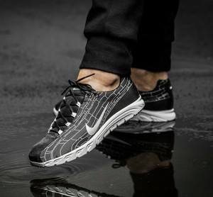 nike mayfly woven mens sale