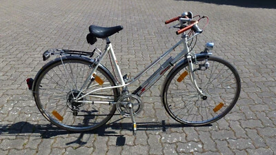 WINORA Fahrrad "MADAME" Vintage perlmuttweiß Damen TOP Zustand - Bild 1 von 4