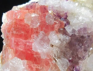 34g sweet Rhodochrosite&Fluorite&Quartz crystal mineral specimen - Picture 1 of 8
