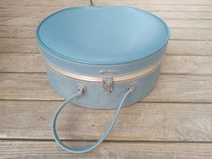 Vtg 1960's Featherlite Blue Round Hat Box Train Luggage WITH KEY - Picture 1 of 10