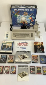 Commodore 64 Computer Bundle Boxed With Games Great Condition Tested Working C64 - Afbeelding 1 van 23