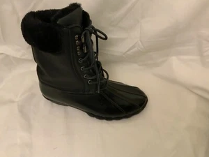 Steve Madden Black Rubber / Faux Fur Duck Boot Size 8 - Picture 1 of 11