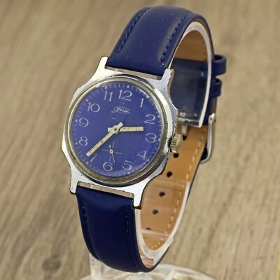 ZIM Pobeda 2602 men's vintage mechanical USSR Soviet wristwatch blue dial - Image 1 of 4