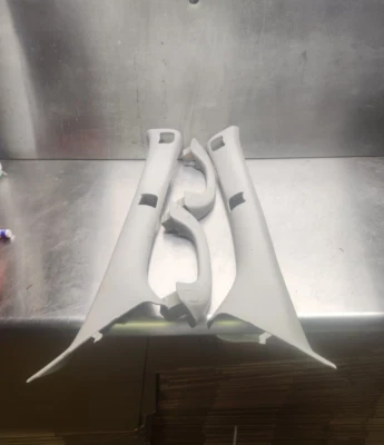 05-06 Mazda Tribute Delantero Izquierdo y Derecho A Pilar Agarre Manija Panel de Ajuste Gris Par Foto 1 de 4