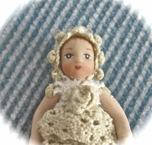PALMARY COLLECTION THREE HEART PORCELAIN MINIATURE DOLHOUSE 1.5 IN DOLL MN-10015 - Picture 1 of 4