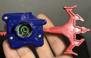 Beyblade Shooter Launcher + Ripcord Takara Driger Dragon Winder LEFT w/ Ripcord - Picture 1 of 3
