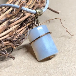 Shannon - Wire wrap grey Lace Agate necklace - Picture 1 of 3