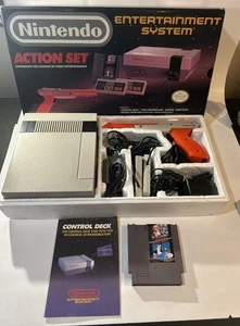 Nintendo NES Action Set Home Console - Completo con Juego Mario - Auténtico - Imagen 1 de 15