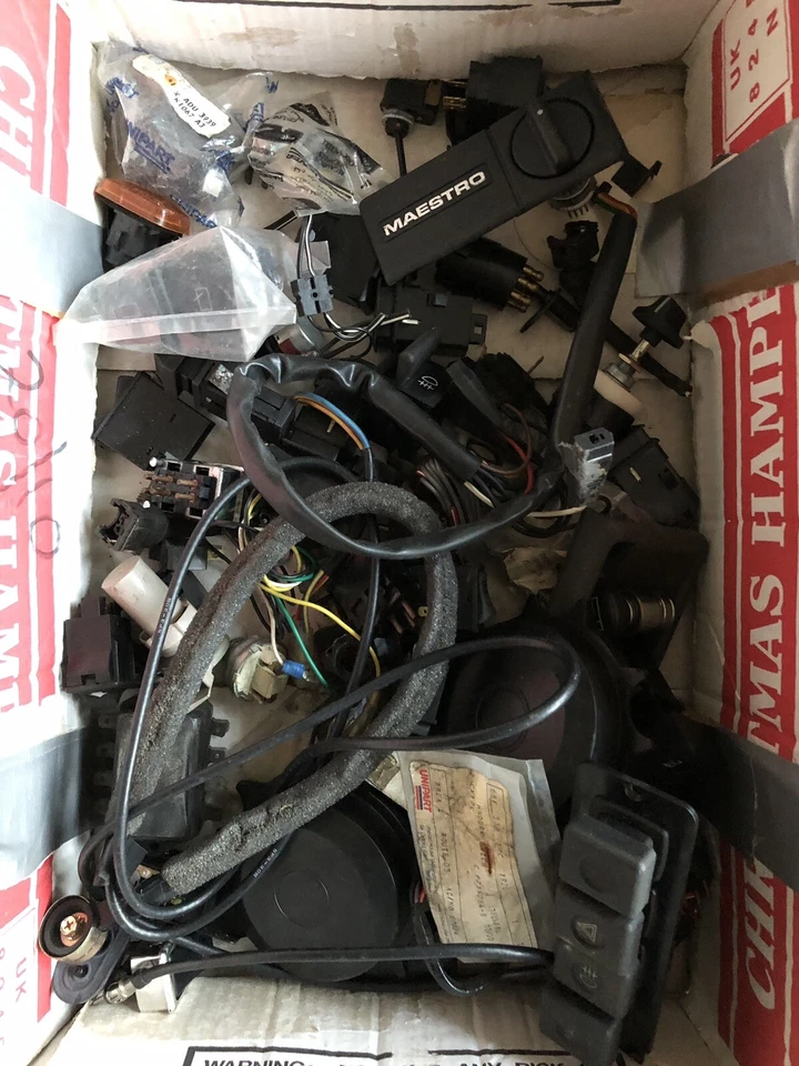 Mini selección aleatoria de interruptores Leyland Austin Rover Maestro Montego - Imagen 1 de 1