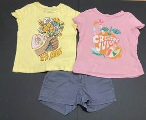 Girl's Old Navy Outfit Size 8 - 2 Tops and Dark Gray Shorts - Picture 1 of 10