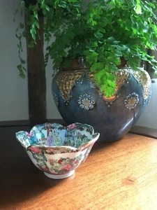 Chinese Porcelain Famille Rose Bowl - Picture 1 of 5