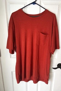 Duluth Trading Co T-Shirt Herren XL Rot Orange Brusttasche Kurzarm - Bild 1 von 6