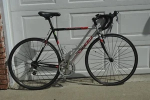 Fuji Roubaix Pro, Reynolds 853 & carbon, 54cm, Shimano 105 2x9, Ritchey Aero - Picture 1 of 15